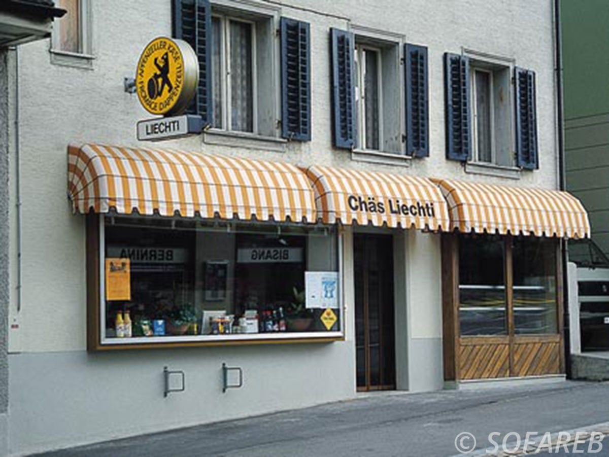store blanc et jaune casse - ombrage vitrine magasin fabrication vendee store