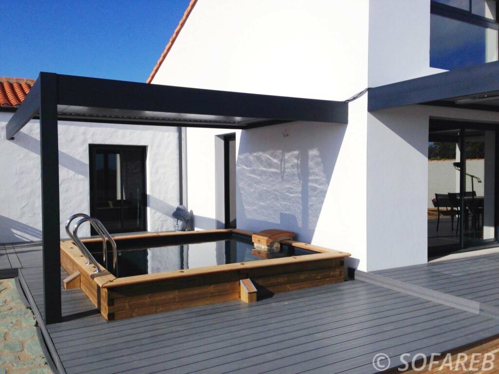 Pergolas-terrasse-protection-solaire-design-piscine