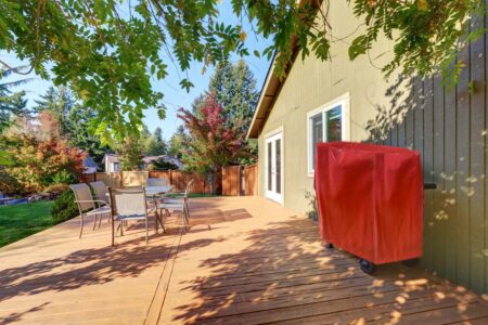 Housse de protection rouge pour barbecue