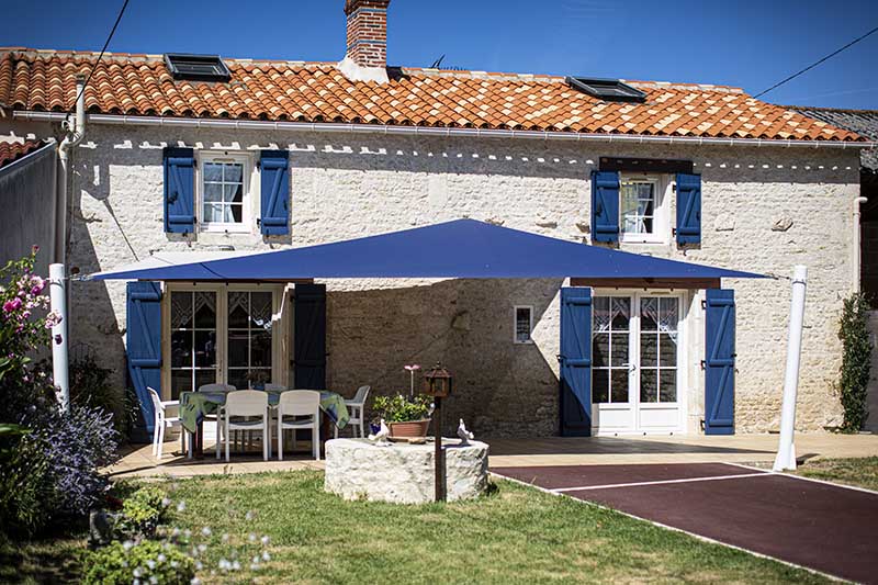 Voile-ombrage-protection-solaire-terrasse-particulier
