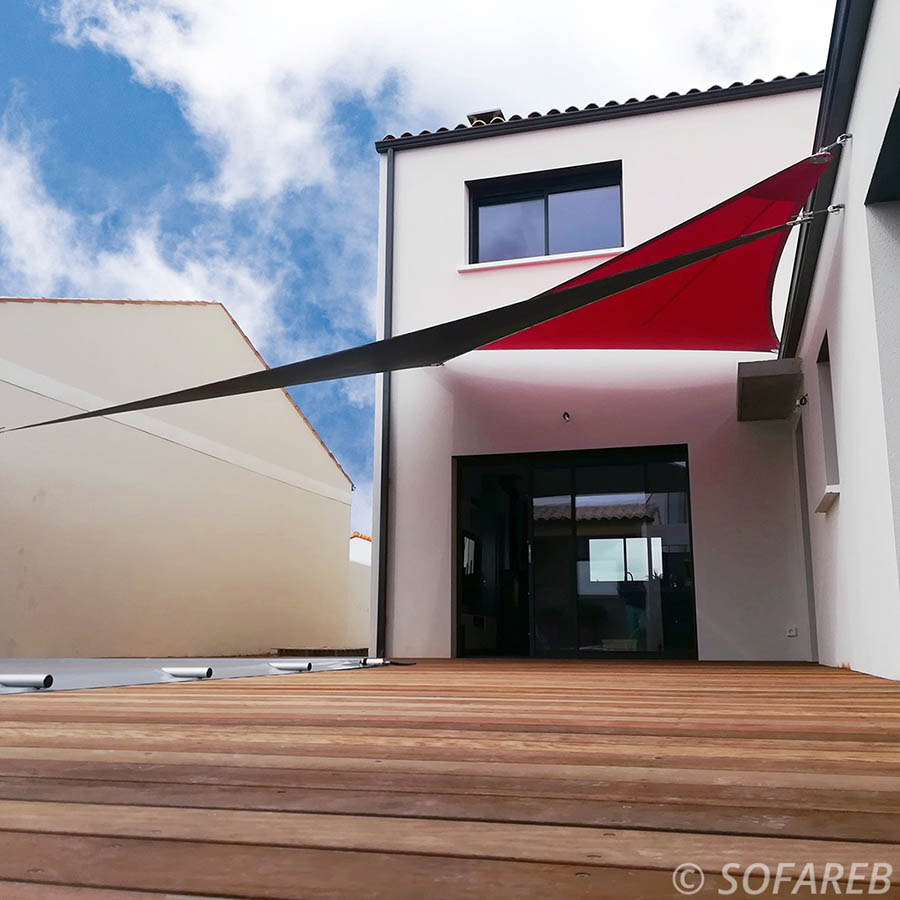 Voile-ombrage-terrasse-protection