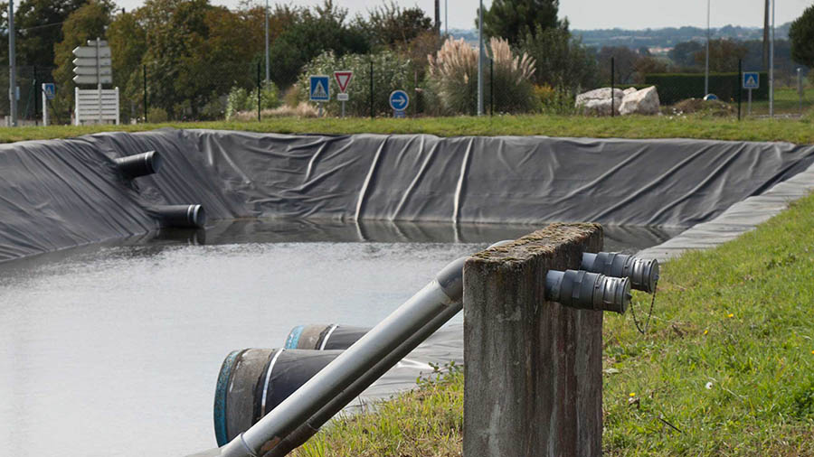 Bâches à eau : liner bassins, citernes souples, citernes d'eau de pluie