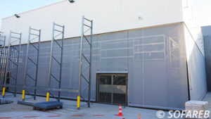 Façade textile pour le magasin Leroy Merlin à Niort