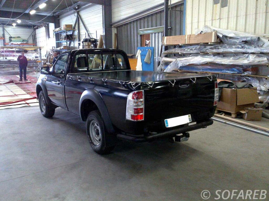 bache-sur-mesure-qualite-pickup-remorque-protection-voiture-professionnel-particulier