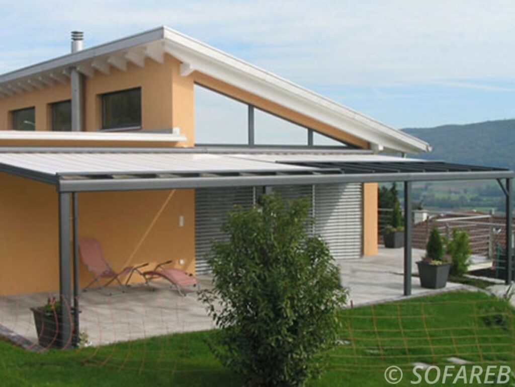 Store-protection-solaire-extérieur-pergolas