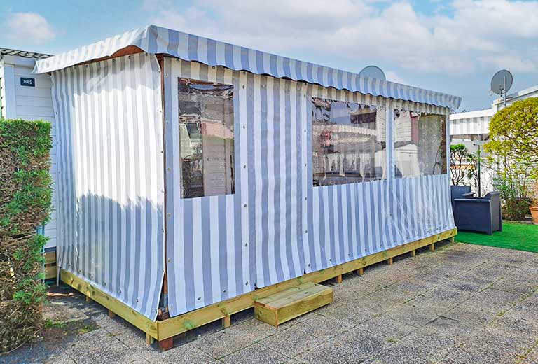 2-auvent-de-mobil-home-rayé-bleu-et-blanc